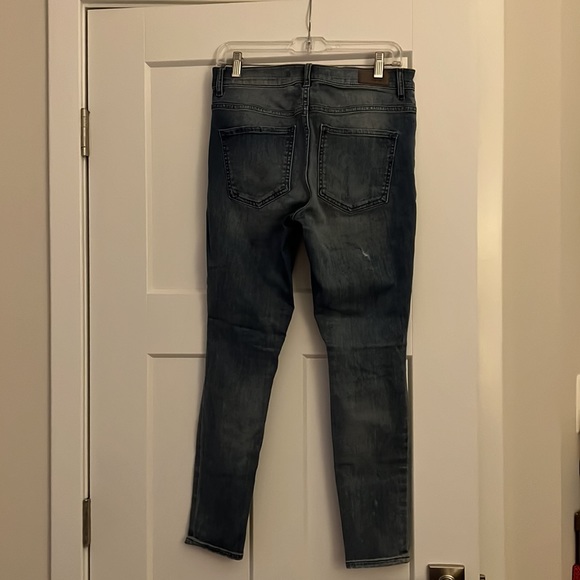 Express jeans, Size 8R, Dark Wash - Picture 3 of 5